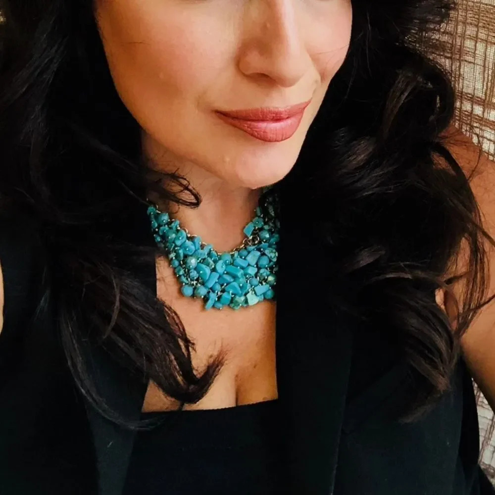 Turquoise colored chipped stone bead necklace
